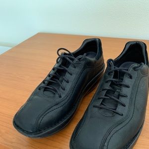 MBT Ajabu Black sz 45 US 11 #400259-03